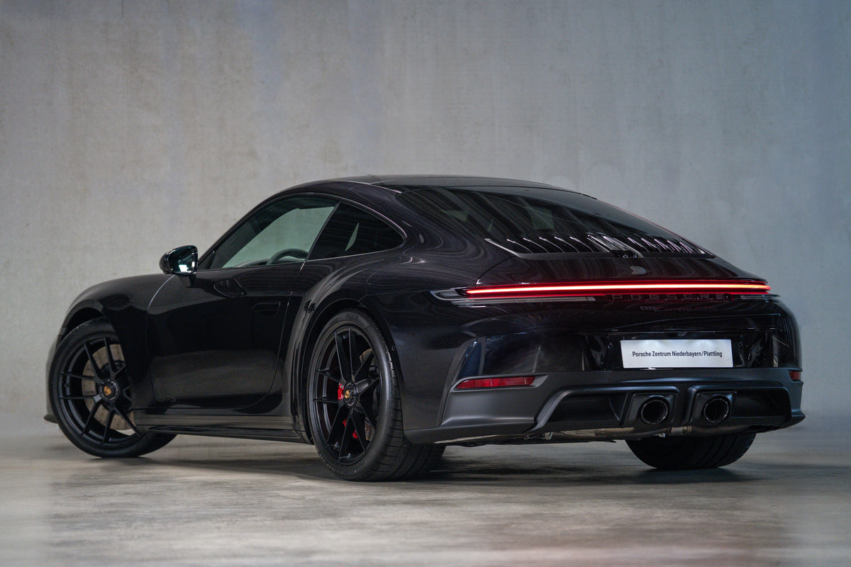 Porsche 911 Carrera GTS